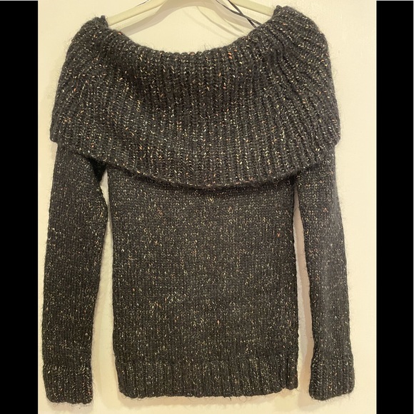 Guess sweater size M mohair /metallic knit - Picture 2 of 5